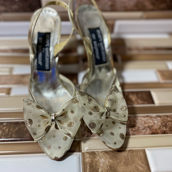 Stewart Wiseman Dress heels with bow on the tow - Picture 2 of 8